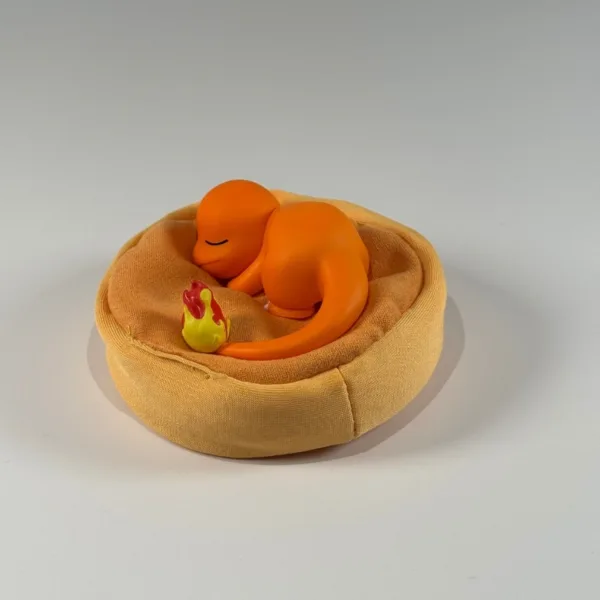 Pokémon Charmander Ornament (4) Pokémon Charmander Ornament